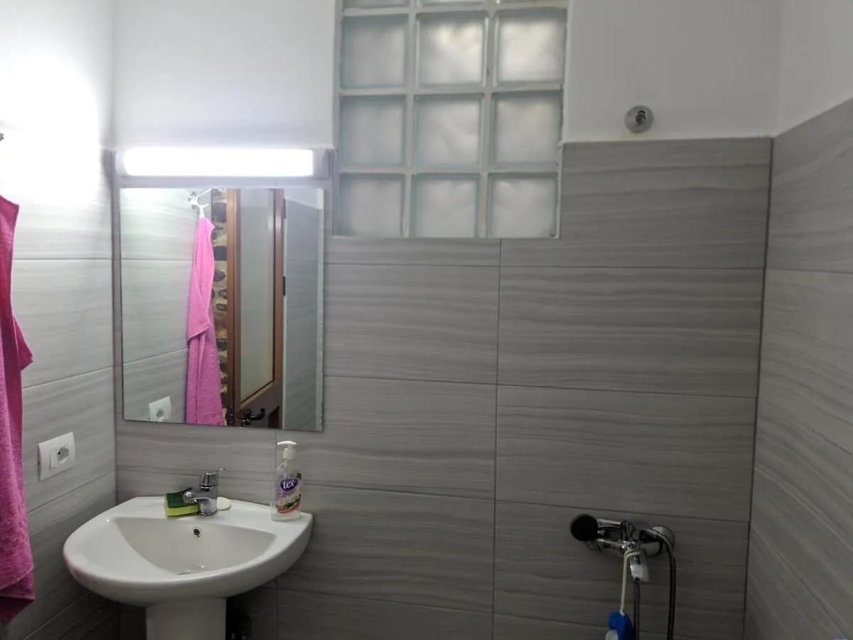 Guesthouse Alvi Përmet Apartmán